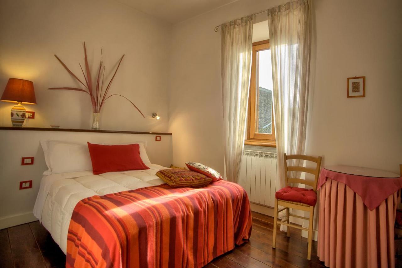 La Torretta Bed and Breakfast Tuscania Eksteriør billede