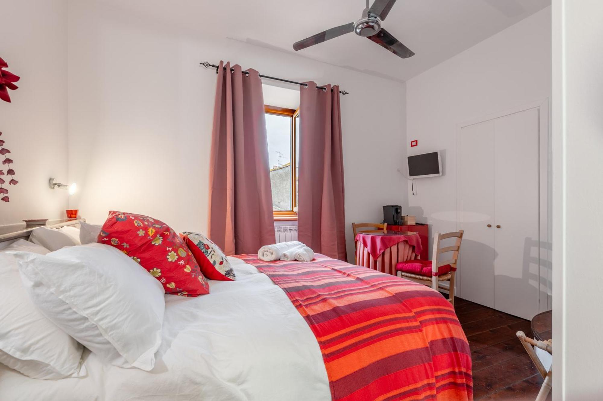 La Torretta Bed and Breakfast Tuscania Eksteriør billede